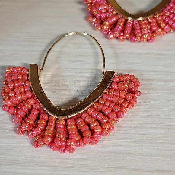 MARA PEARLESCENT BEAD DROP EARRINGS - Picture 5 of 7